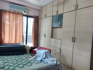 Bathroom in 1 BHK Apartment at Malabar Apartments, Malabar Hill – for Sale