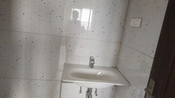 Bathroom in 4 BHK Apartment at Phoenix Golf Edge, Gachibowli – for Sale
