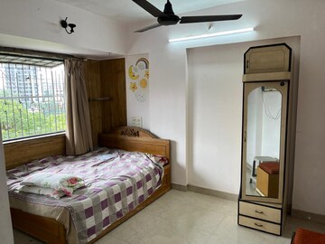 Bedroom in 1 BHK Apartment at Santacruz East – for Rent
