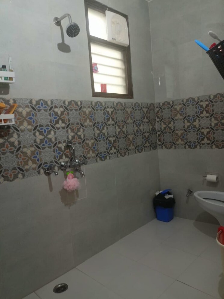 Attached Bathroom, anjani-apartments 2 Bedroom 1100 Sq.Ft. Builder Floor In Patel Nagar Gurgaon 8930570