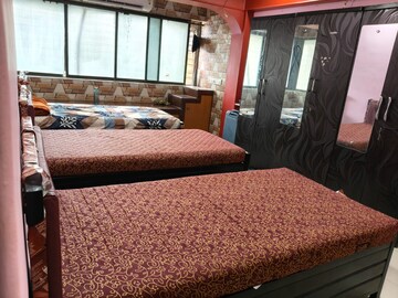 Room in  Pg at Santacruz East – for Rent