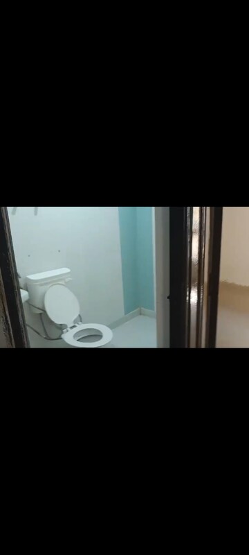 Room in 3 BHK Apartment at SG Impressions 58, Raj Nagar Extension – for Sale