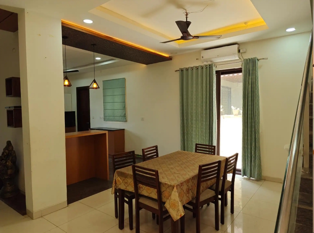 4 BHK + Pooja Room 3150 Sq.Ft. Villa in Mantri Group Mantri Euphoria