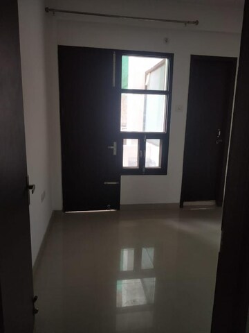 Room in 2 BHK Builder Floor at Sector 46 – for Rent