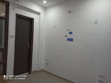 Room in 2 BHK Builder Floor at Sector 46 – for Rent