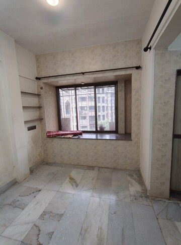 Room in 2 BHK Apartment at Mat Cornel Heights, Ic Colony – for Rent