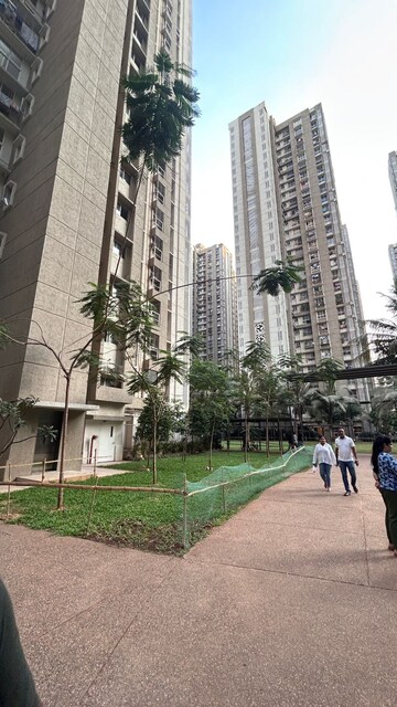 1 BHK Apartment – Exterior View View at Lodha Amara, Kolshet Road - for Sale