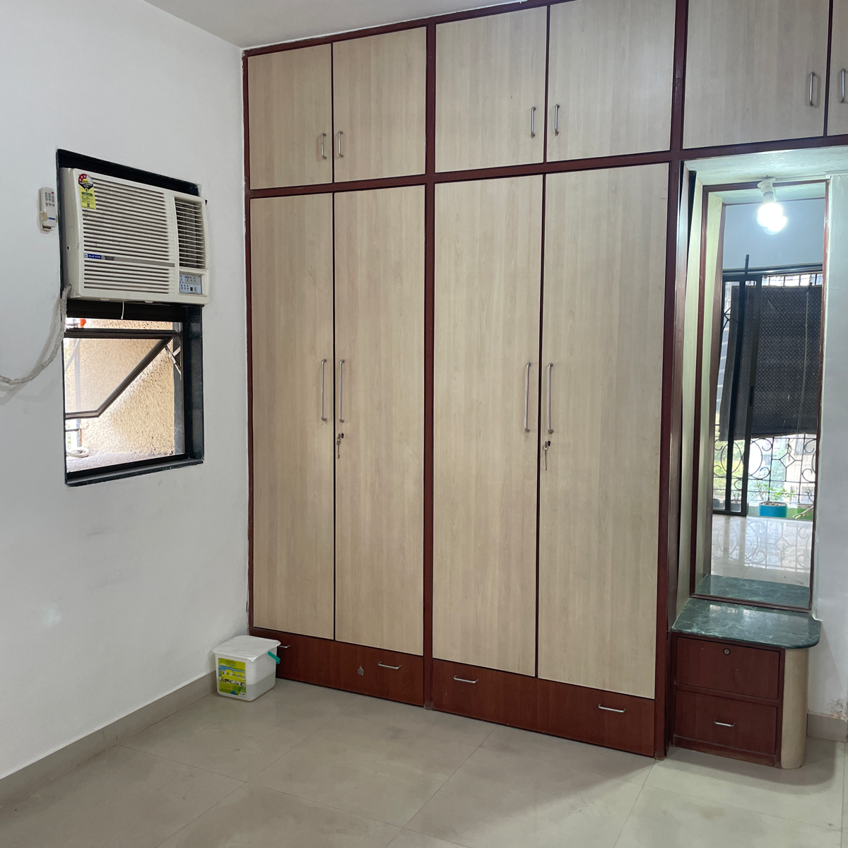 2 BHK 700 Sq.Ft. Apartment in Kukreja Complex