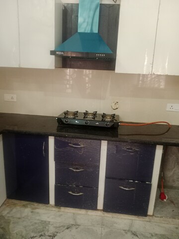 Kitchen in 1.5 BHK Builder Floor at Ansals Sushant City – for Rent