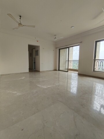2 BHK Apartment For Rent in Hiranandani Fortune City, New Panvel
