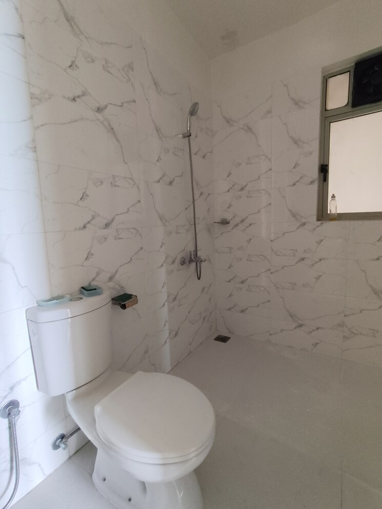 Bathroom, hiranandani-fortune-city 2 Bedroom 781 Sq.Ft. Apartment In New Panvel Navi Mumbai 8930677