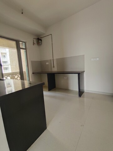 Kitchen in 3 BHK Apartment at Hiranandani Fortune City, New Panvel – for Rent