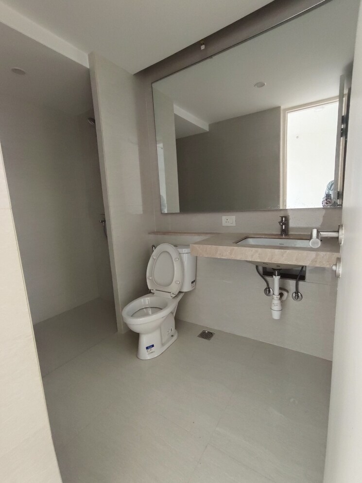 Bathroom, hiranandani-fortune-city 2 Bedroom 1100 Sq.Ft. Apartment In New Panvel Navi Mumbai 8930680