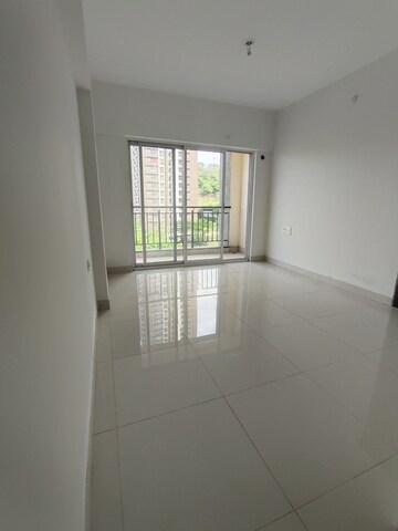 Room in 3 BHK Apartment at Godrej City, Poyanje – for Rent
