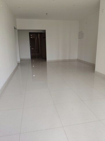 Room in 3 BHK Apartment at Godrej City, Poyanje – for Rent