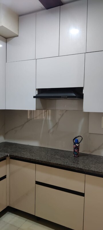 Furnished Amenities in 3 BHK Builder Floor at Pyramid Pride, Sector 76 – for Rent
