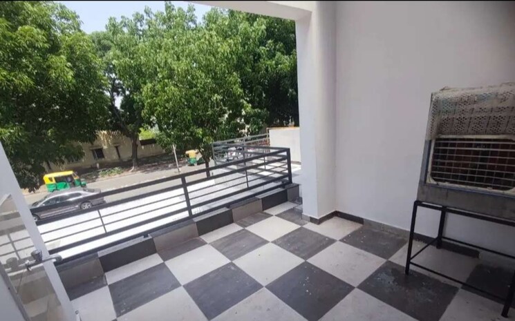 Balcony, sector 43 3 Bedroom 3000 Sq.Ft. Builder Floor In Sector 43 Chandigarh 8930720