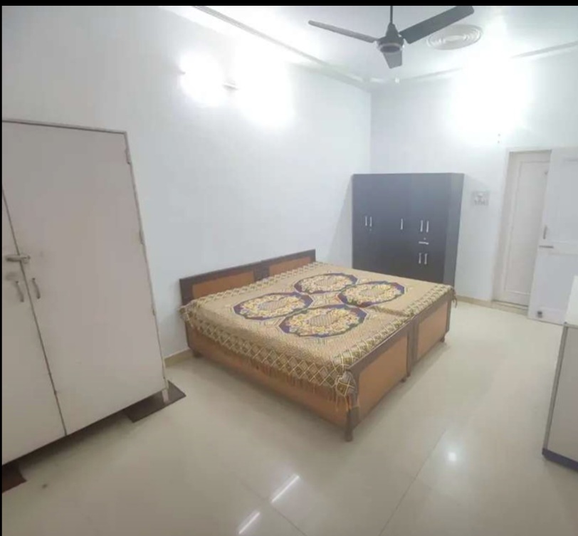 3 BHK Builder Floor For Rent in 3bhk Semi Furnished For F