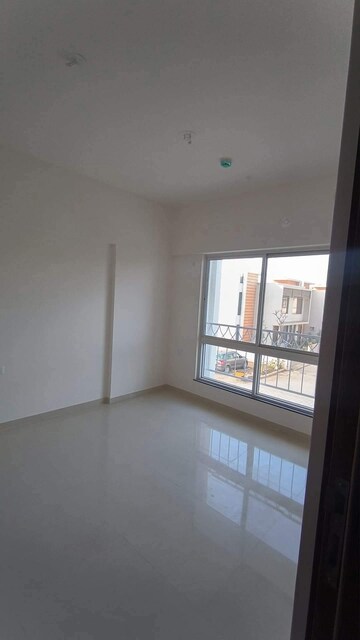Room in 2 BHK Apartment at Gera World of Joy, Kharadi – for Rent