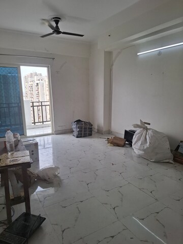 Bathroom in 2 BHK Apartment at Gardenia Gateway, Sector 75 – for Sale