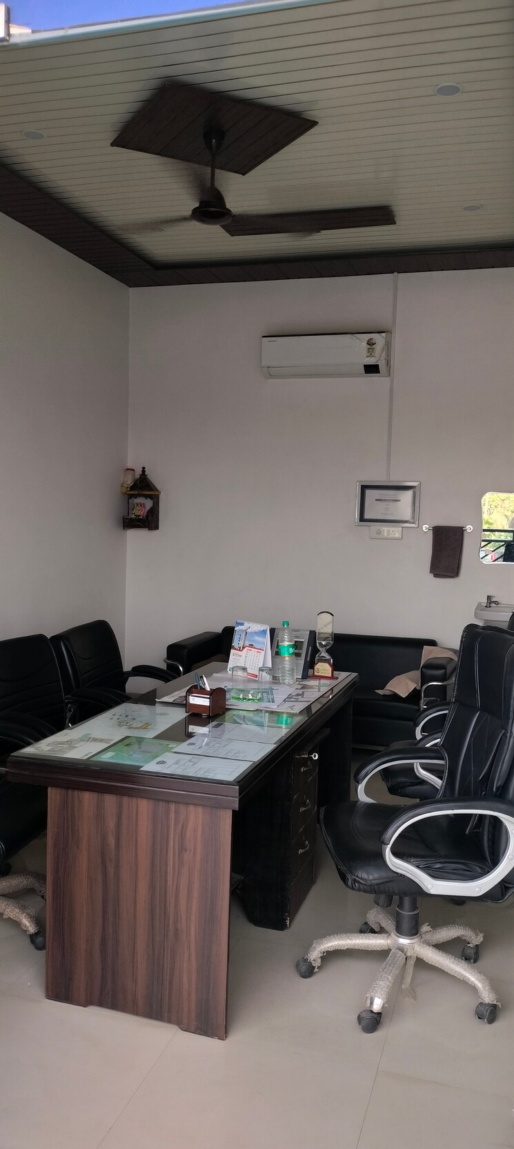 Team Area, sector 33 Commercial Shop 20 Sq.Yd. In Sector 33 Sonipat 8922275