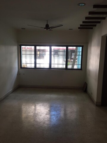Room in 2 BHK Apartment at Vashi Sector 14 – for Rent