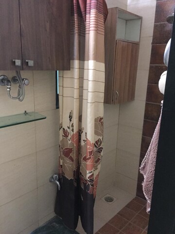 Bathroom in 2 BHK Apartment at Vashi Sector 14 – for Rent