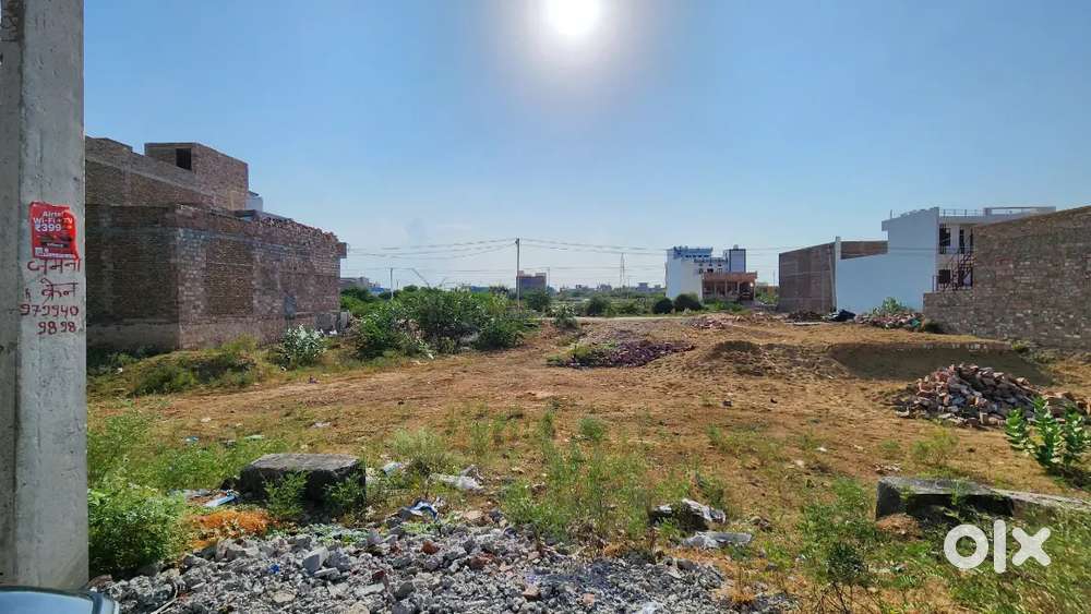 Plot For Sale in DLF The Summit