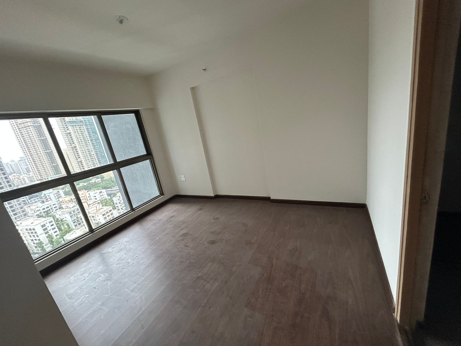 2 BHK Apartment For Rent in Rajesh Raj Infinia