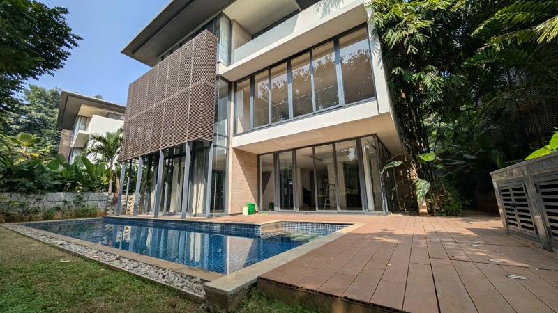 5 BHK + Servant Room 7160 Sq.Ft. Villa in Embassy Boulevard
