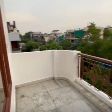 Balcony in 3 BHK Builder Floor at Sector 10 – for Rent