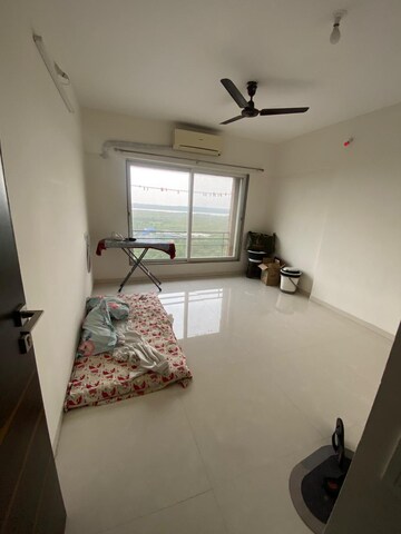 Bedroom in 2 BHK Apartment at Gabadia Heights, Kandivali West – for Rent