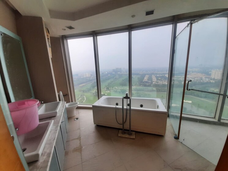 Master Bedroom, jaypee-greens-sun-court-iii 3 Bedroom 3820 Sq.Ft. Apartment In Jaypee Greens Greater Noida 8930826