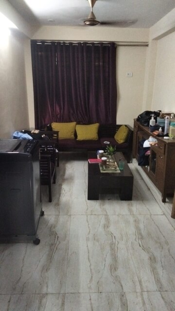 Master Bedroom in 1 BHK Builder Floor at Sector 40 – for Rent