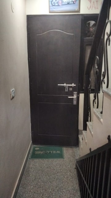 Furnished Amenities in 1 BHK Builder Floor at Sector 40 – for Rent