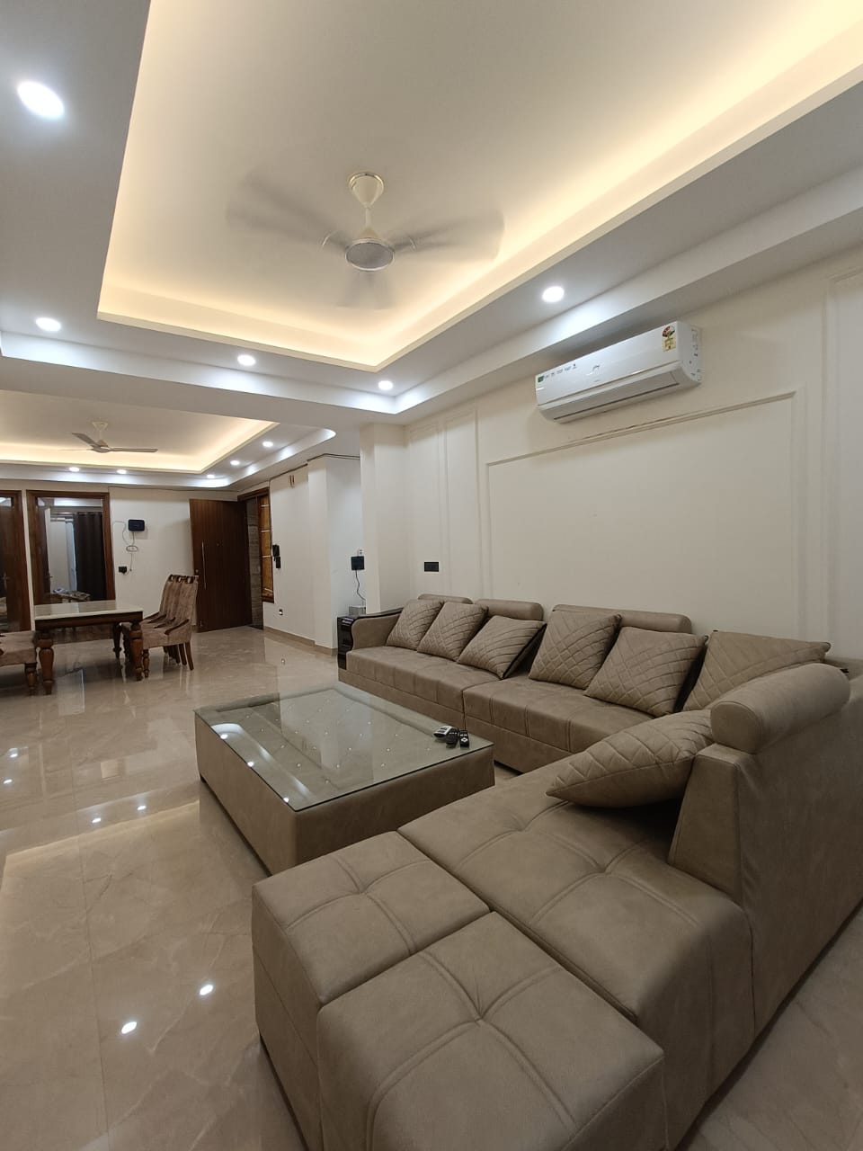 3 BHK Builder Floor For Rent in Unitech South City 1