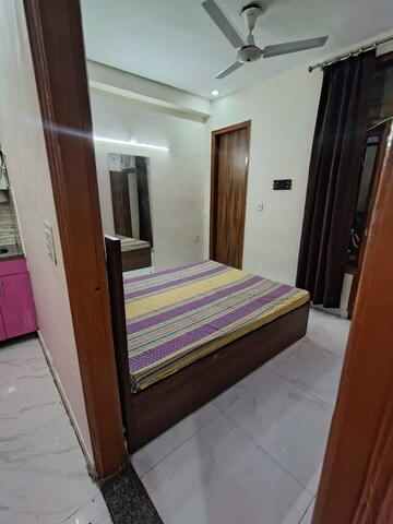 Bedroom in 2 BHK Builder Floor at Sector 52 – for Rent