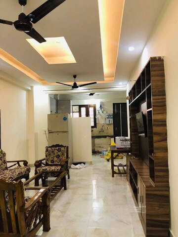 Gym in 3 BHK Builder Floor at Vivek Plaza, Sector 14 – for Rent