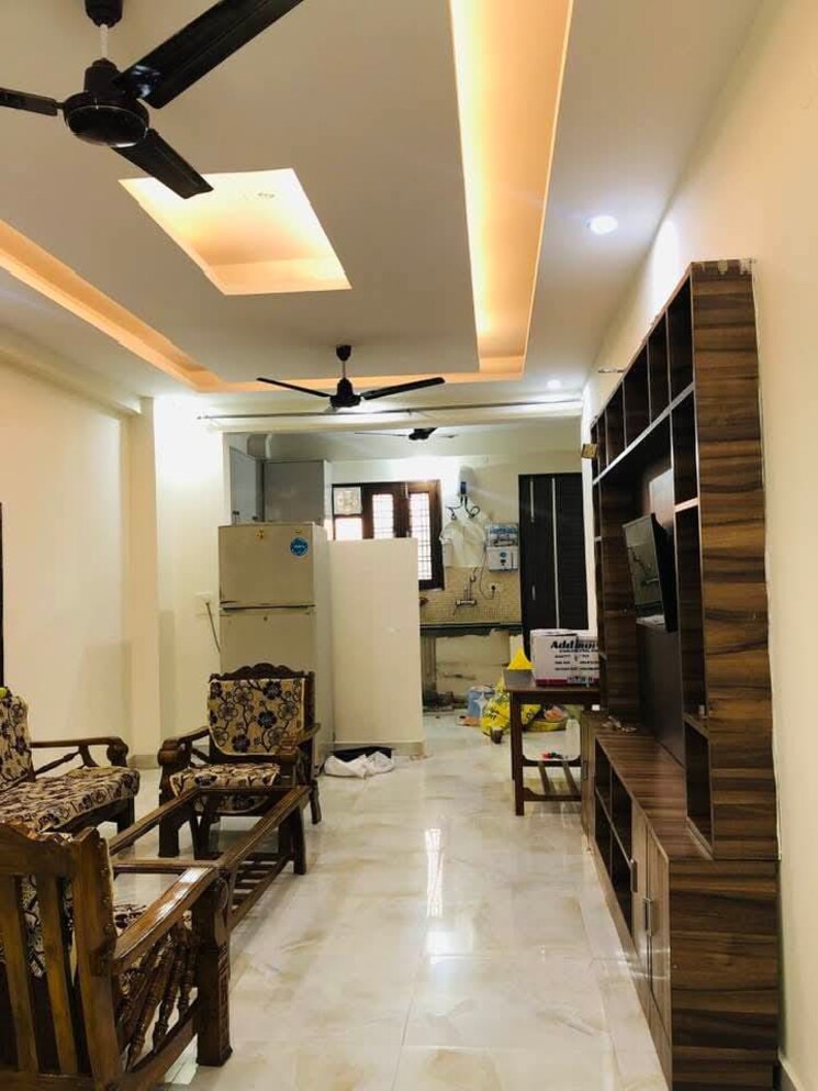 Gym, vivek-plaza 3 Bedroom 1500 Sq.Ft. Builder Floor In Sector 14 Gurgaon 8930865