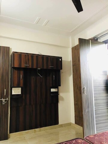 Building Lobby in 3 BHK Builder Floor at Vivek Plaza, Sector 14 – for Rent