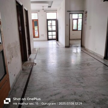 Room in 3 BHK Builder Floor at Milestone 32nd Avenue, Sector 15 – for Rent