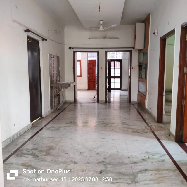 3 BHK 1500 Sq.Ft. Builder Floor in Milestone 32nd Avenue