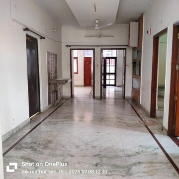 3 BHK Builder Floor For Rent in Milestone 32nd Avenue, Sector 15