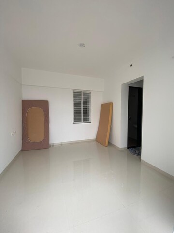 Room in 3 BHK Apartment at Pethkar Siyona, Punawale – for Rent