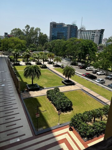 Balcony in 4 BHK Apartment at Gomti Nagar – for Rent