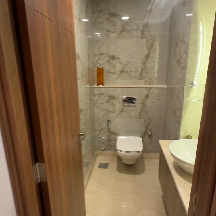 Bathroom, ambience-creacions 3 Bedroom 3090 Sq.Ft. Apartment In Sector 22 Gurgaon 8930978
