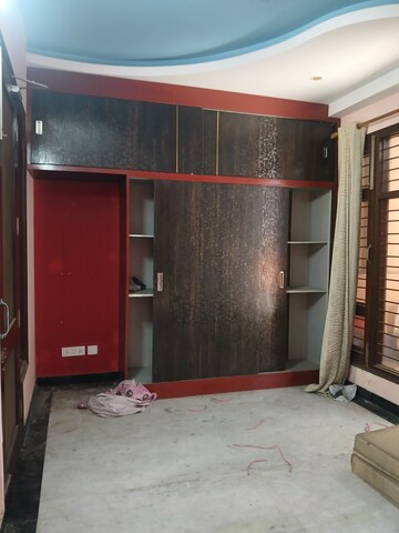 Furnished Amenities in 2 BHK Villa at RWA Apartments Sector 122, Sector 122 – for Rent