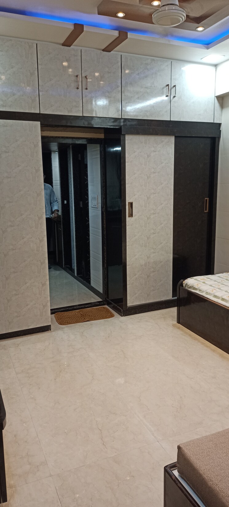 Room, siddhi-prabha-chs-prabhadevi 1 RK 450 Sq.Ft. Apartment In Prabhadevi Mumbai 8931054