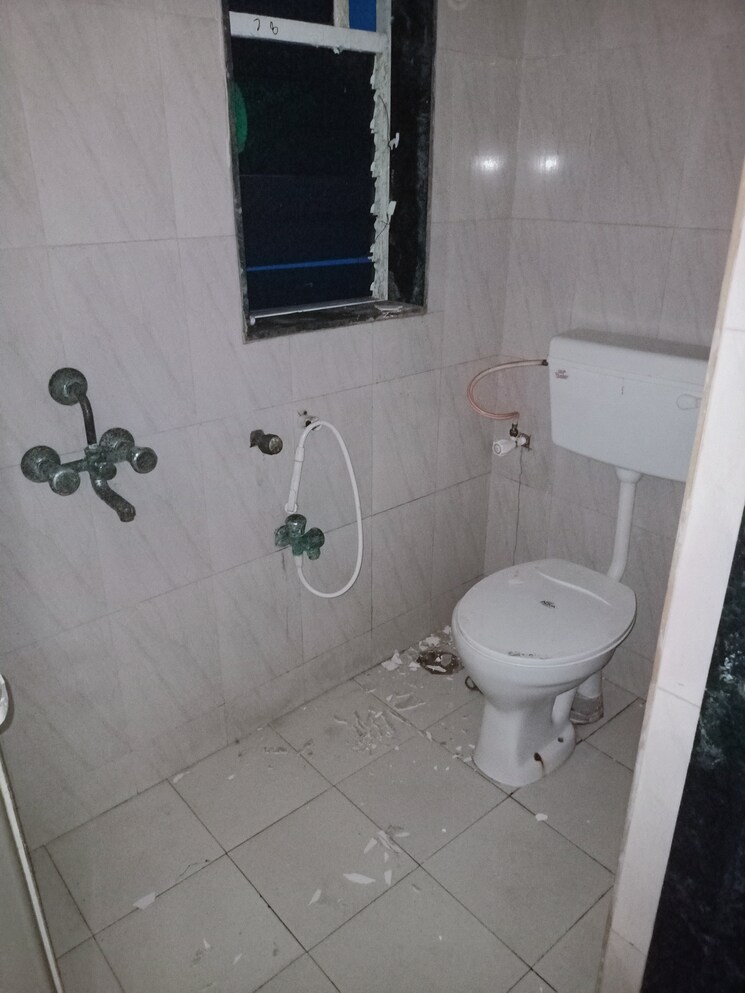Bathroom, padmavati-maheshwar-residency 1 Bedroom 585 Sq.Ft. Apartment In Kasheli Thane 8931030
