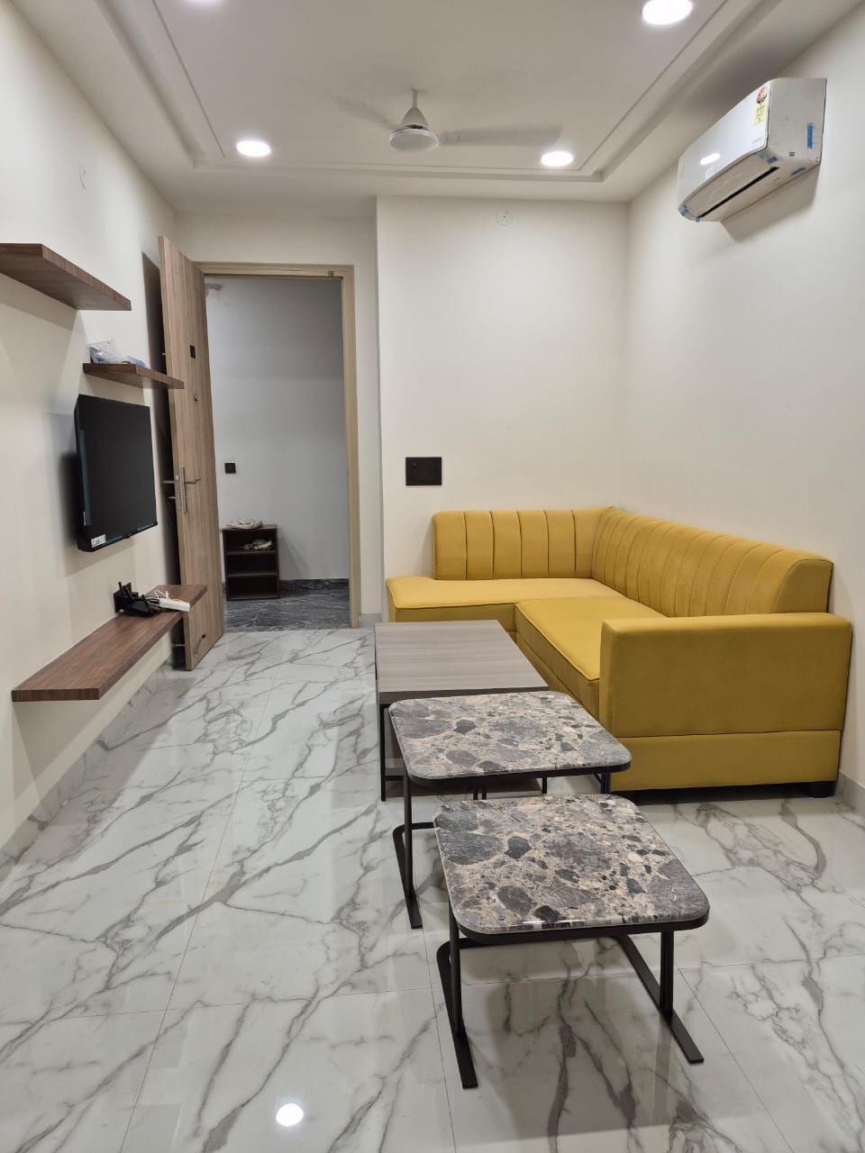 1 BHK + Pooja Room Builder Floor For Rent in SectoR-42